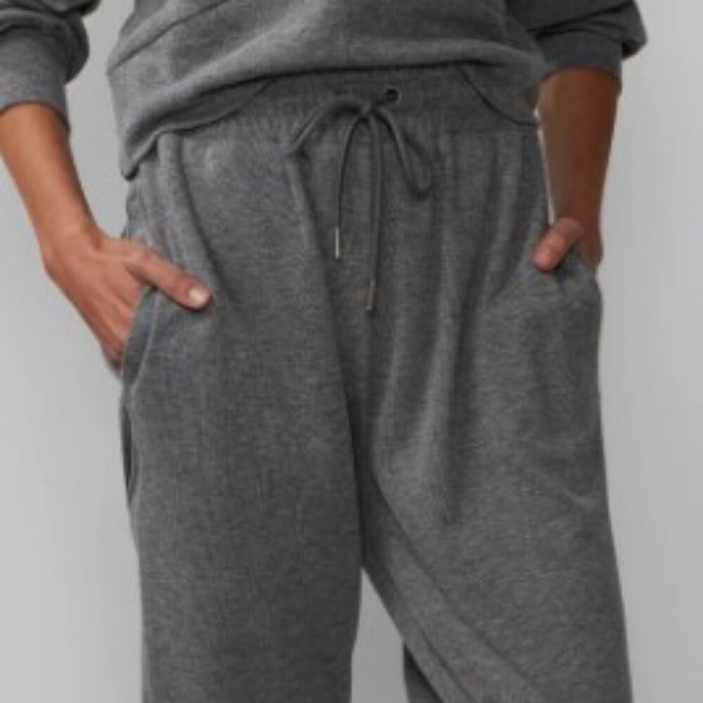 NWT New York & Company Mid Rise Brushed Hacci Jogger - Picture 2 of 7